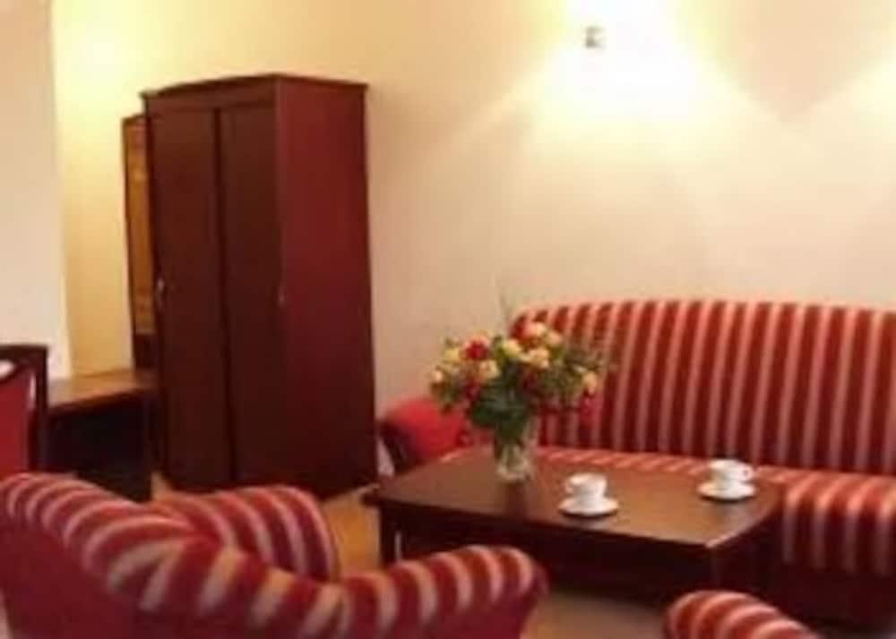 Matejko Hotel Краков Экстерьер фото